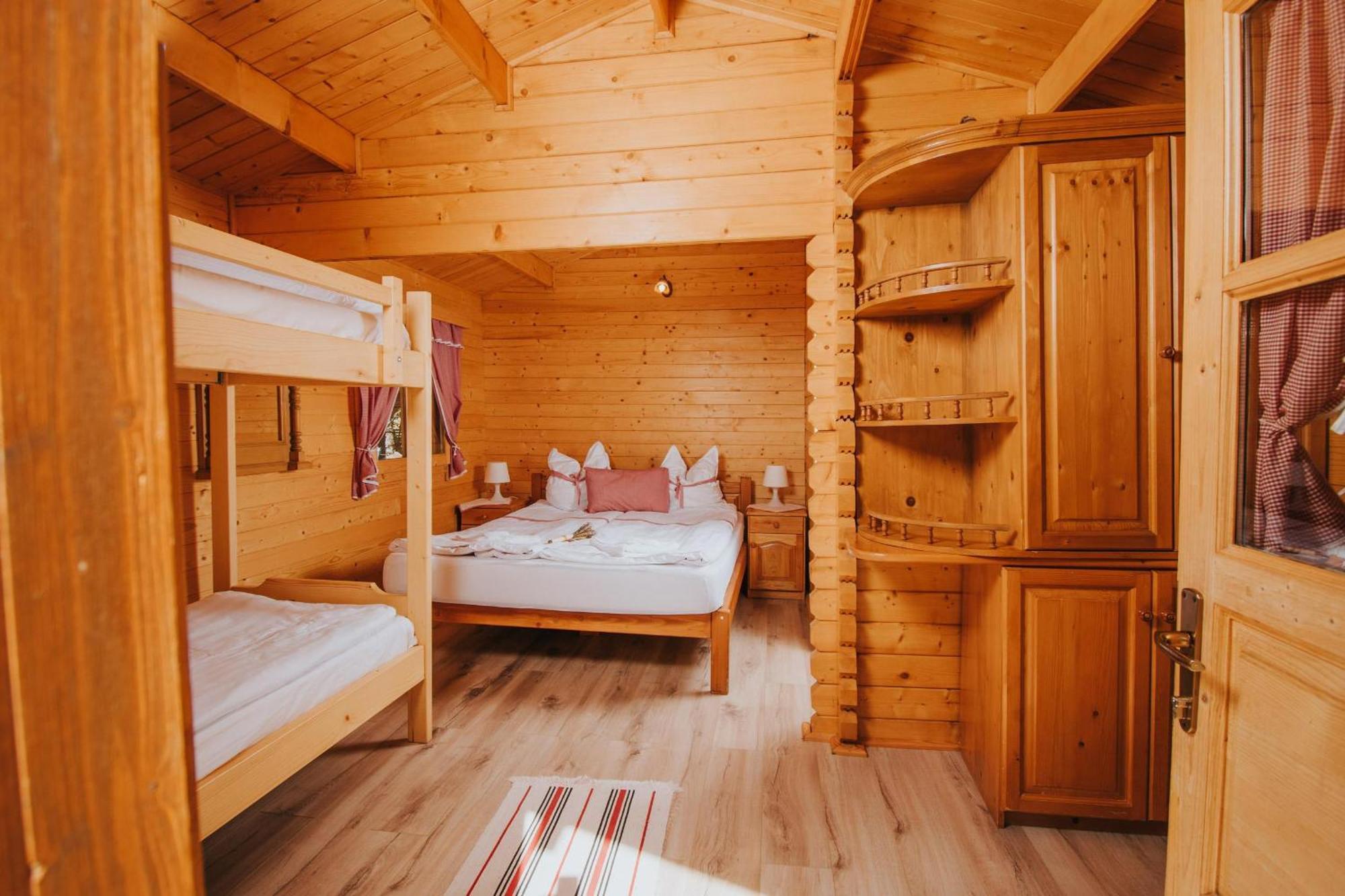 Отель Vidra Park Sicasau Экстерьер фото